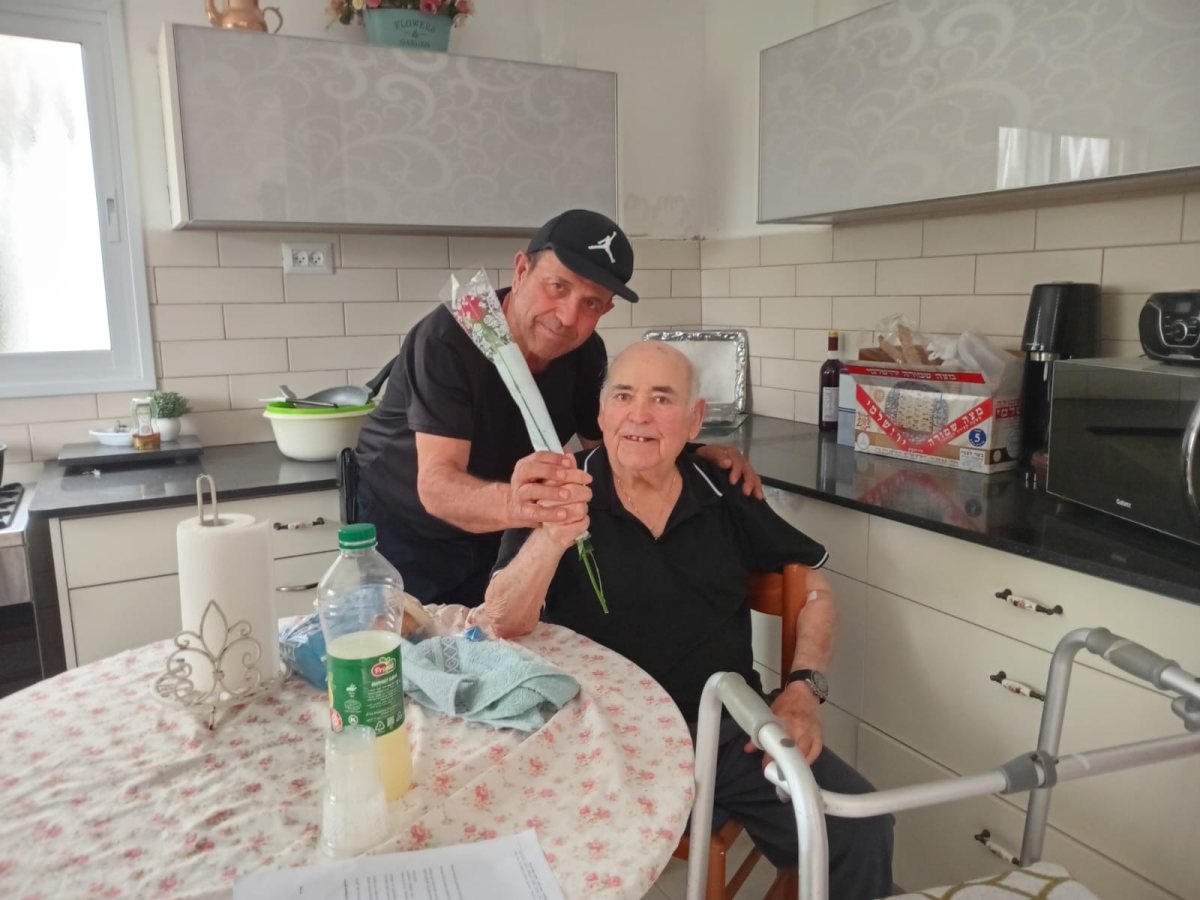 דוברות והסברה חוף אשקלון